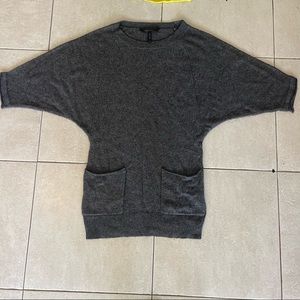 BCBG MAXAZRIA XS GRAY SHIRT